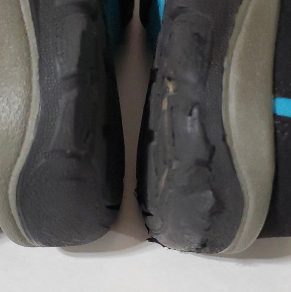 Keen multicolored sandals children size 1. - Picture 11 of 15